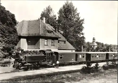 Ak Schmalspurbahn Zittau - Oybin/Jonsdorf, Dampflokomotive, Bahnhof Jonsdorf