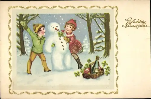 Ak Fröhliches Neujahr, Schneemann, Kinder, Korb mit Sekt und Kleeblättern