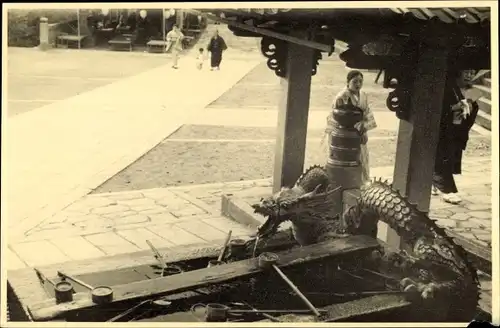 Foto Kyoto Präfektur Kyoto Japan, Kiyomizu Tempel, Drache, Japanerin