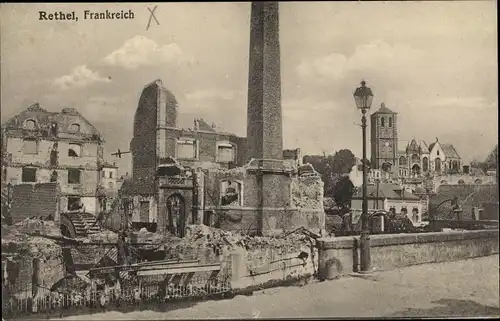 Ak Rethel Ardennes, Kriegszerstörung, Trümmer, Ruinen