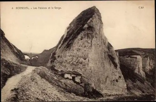 Ak Berneval le Grand Petit Caux Seine Maritime, Die Klippen, Die Schlucht