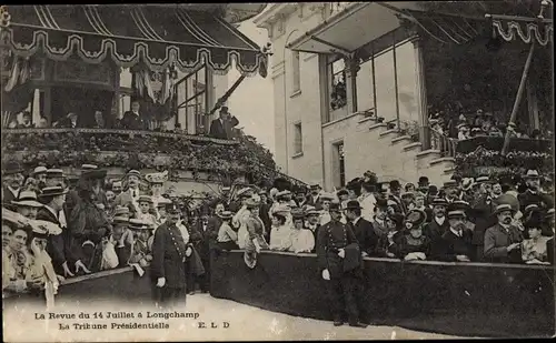 Ak Paris XVI., La Revue du 14 Juillet a Longchamp, Presidential Tribune, Armand Fallieres