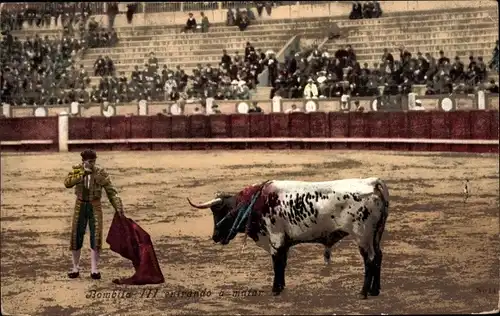 Ak Bullfight, Bombita III kommt zum Töten