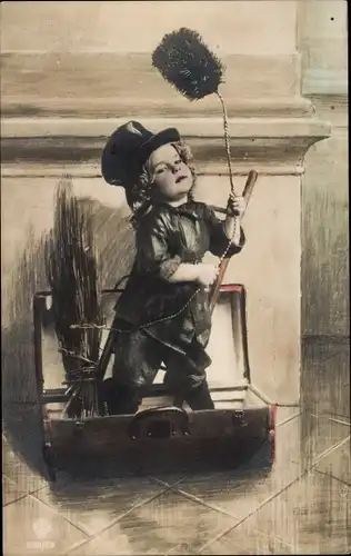 Ak Fröhliches Neujahr, Kind als Schornsteinfeger, Koffer
