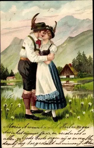 Präge Litho Liebespaar in Volkstracht, Kuss, Blumenwiese