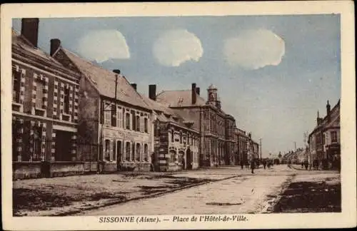 Ak Sissonne Aisne, Place de l’Hotel de Ville