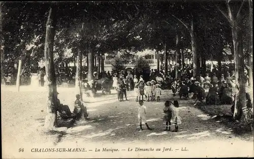 Ak Chalons sur Marne, Musik, Sonntag im Garten