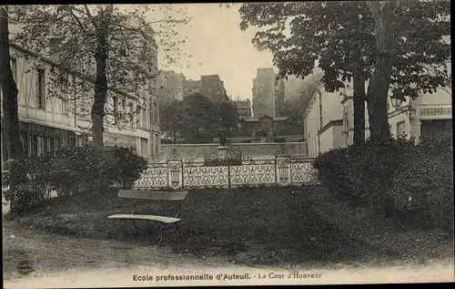 Ak Paris XVI Passy Auteuil, Berufsschule, Ehrenhof