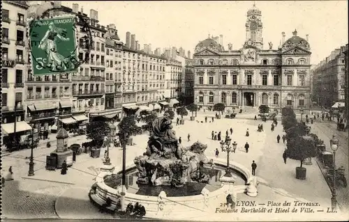 Ak Lyon Rhône, Place des Terraux, Fontaine Bartholdi, Rathaus