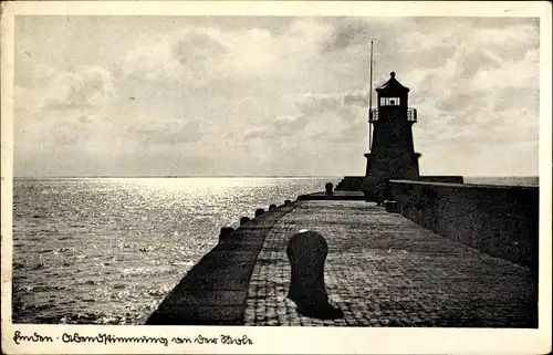 Ak Emden in Ostfriesland, Mole, Abendstimmung, Leuchtturm