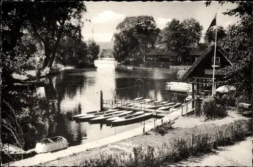 Ak Stade in Niedersachsen, Burggraben, Boote am Ufer