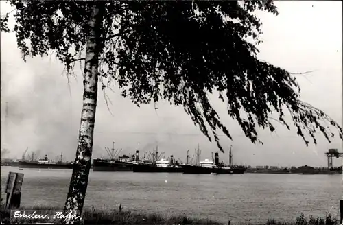 Foto Ak Emden in Ostfriesland, Hafen, Schiffe