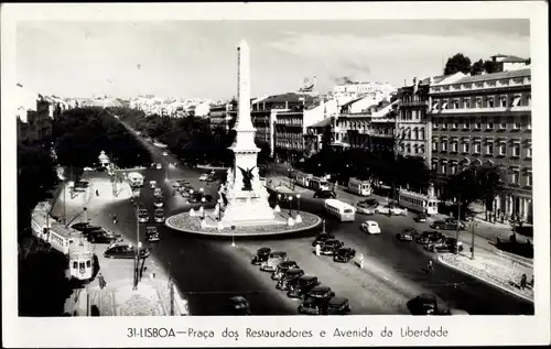 Ak Lisboa Lissabon Portugal, Praça dos Restauradores und Avenida da Liberdade