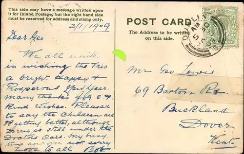 Künstler Ak Harlekin und schwarze Katze