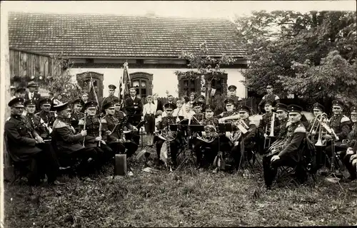 Foto Ak Militär Musikkapelle, Uniformen, Musikinstrumente