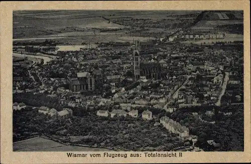 Ak Hansestadt Wismar, Totalansicht der Stadt, Fliegeraufnahme