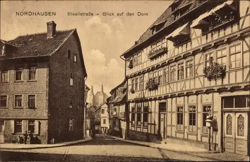 Ak Nordhausen in Thüringen, Blick durch die Blasiistraße zum Dom