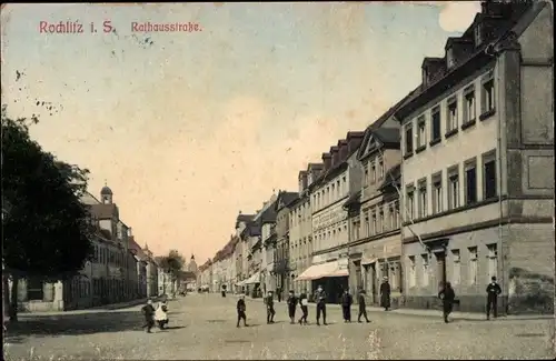 Ak Rochlitz Sachsen, Blick in die Rathausstraße mit Geschäften