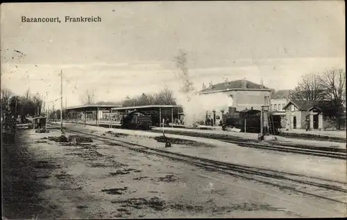 Ak Bazancourt Marne, Bahnhof, Gleisseite, Dampflokomotive