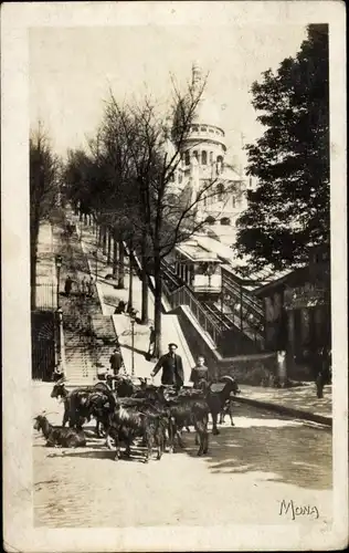 Ak Paris XVIII Montmartre, Le Chevrier, pres du Funiculaire Basilique du Sacre-Coeur, Ziegenhirte