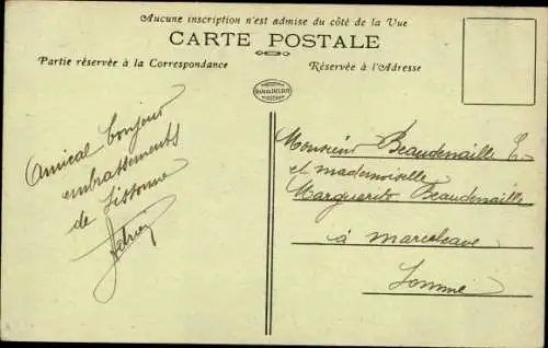 Ak Sissonne Aisne, Ankunft eines Infanterieregiments