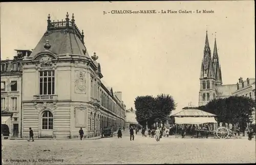 Ak Chalons sur Marne, Place Godart, Das Museum