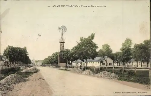 Ak Camp de Chalons Camp de Mourmelon Marne, Leuchtturm und Kaserne