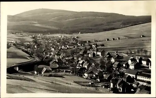 Foto Ak Neudorf Sehmatal im Erzgebirge, Panorama, Fichtelberg