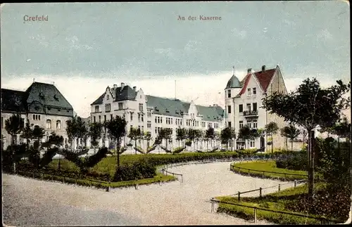 Ak Krefeld am Niederrhein, An der Kaserne