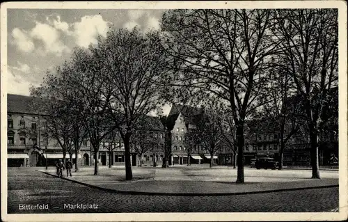 Ak Bitterfeld in Sachsen Anhalt, Marktplatz