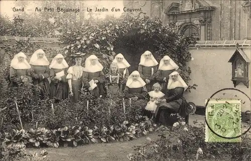 Ak Gent Ostflandern, Im Kleinen Beginenhof, dem Garten eines Klosters
