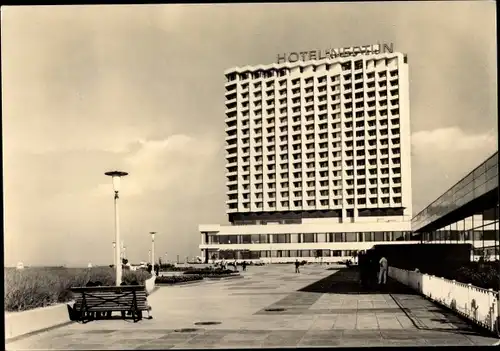 Ak Ostseebad Warnemünde Rostock, Hotel Neptun, Meereswellenbad