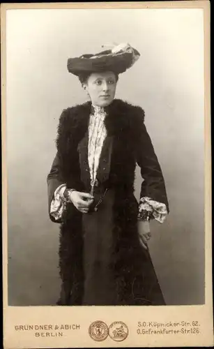 CdV Berlin, Clara Schmidt, geb. Blau, Portrait, ca. 1907