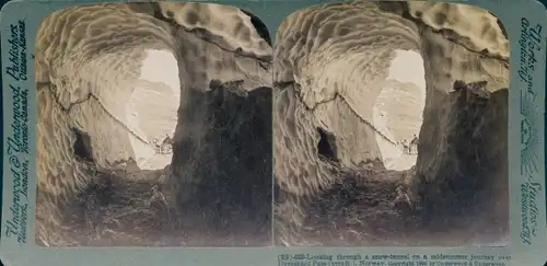 Stereofoto Norwegen, Blick durch einen tollen Schneetunnel, Dyreskard Pass