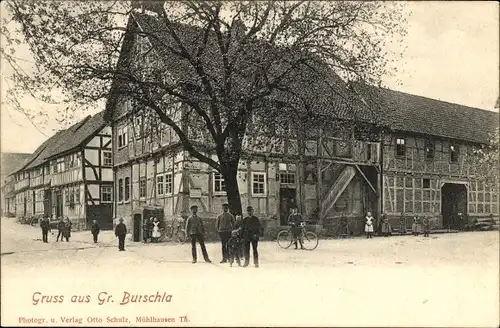 Ak Großburschla Treffurt an der Werra, Fachwerkhaus, Anwohner