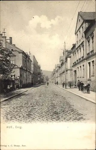 Ak Aue im Erzgebirge Sachsen, Blick in die Reichsstraße, Wohnhäuser, Anwohner