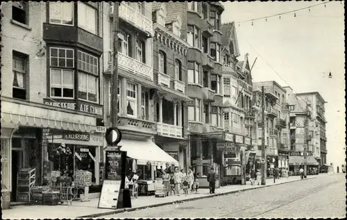 Ak La Panne De Panne Westflandern, Avenue de la Mer