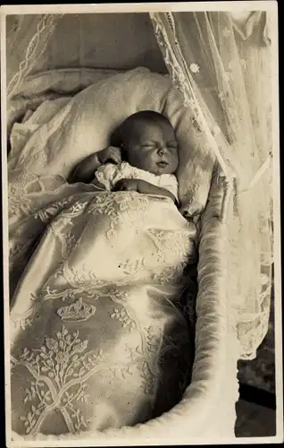 Ak Prinzessin Irene der Niederlande, August 1939, Kinderbett