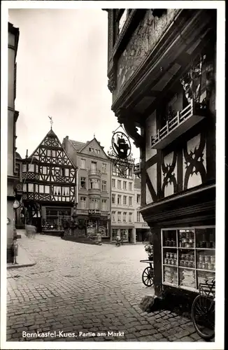 Ak Bernkastel Kues an der Mosel, Mark, Fachwerkhäuser