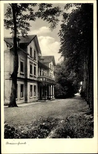 Ak Pausa im Vogtland, Genesungsheim Bad Linda, Straßenfront