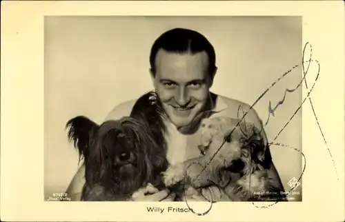 Ak Schauspieler Willy Fritsch, Portrait mit Hunden, Ross Verlag 6747 2, Ufa Film, Autogramm