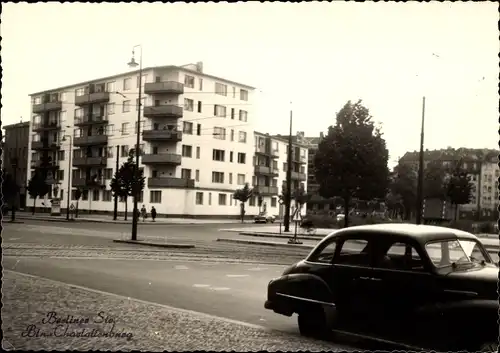 Foto Berlin Charlottenburg, Berliner Straße, Auto