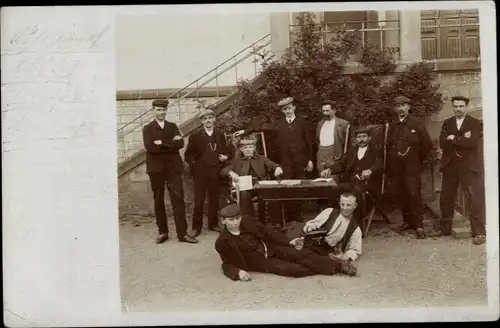 Foto Ak Trier an der Mosel, Gruppenbild, Männer, Jungen