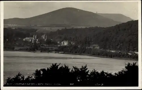 Foto Ak Glees in der Eifel, Abtei Maria Laach, Panorama, Lydiaturm