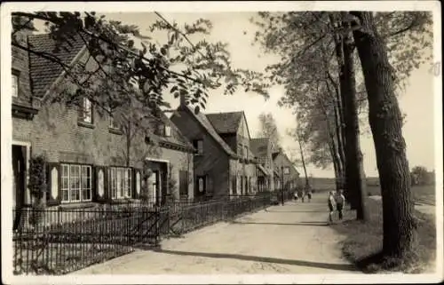 Ak Bergen op Zoom Nordbrabant Niederlande, Vrederust, Loolaan