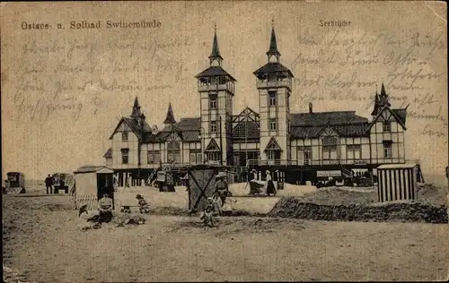 Ak Świnoujście Swinemünde Pommern, Seebrücke, Strand