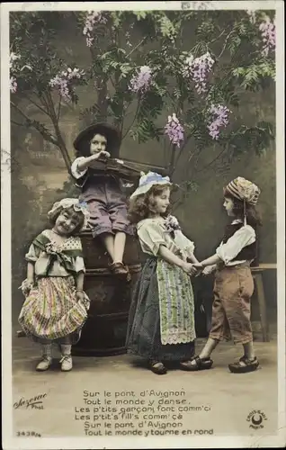 Ak Tanzende Kinder, Junge spielt Violine