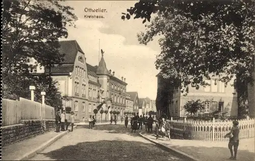 Ak Ottweiler im Saarland, Kreishaus