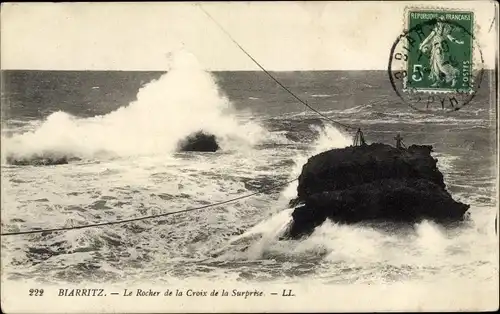 Ak Biarritz Pyrénées Atlantiques, Der Felsen des Kreuzes der Überraschung