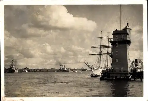 Ak Kiel in Schleswig Holstein, Signalturm, Deutsches Kriegsschiff, Linienschiff, Segelschulschiff